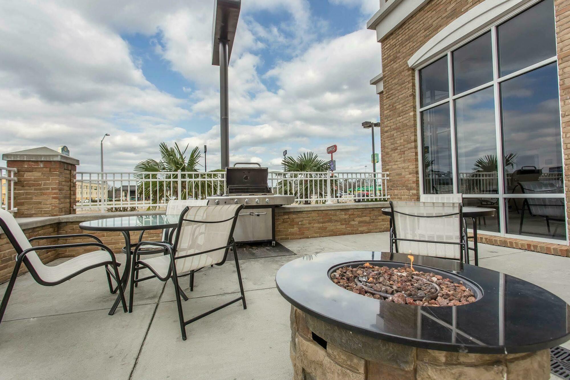 Comfort Suites Florence I-95 Екстер'єр фото